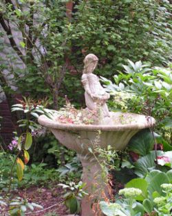 Harma Garten Brunnen 1